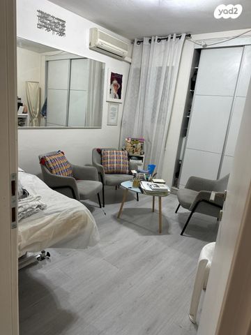 דירה, כפר סבא