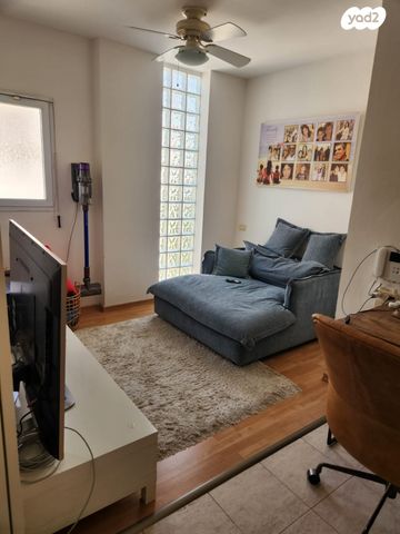 דופלקס, התחייה, כפר סבא