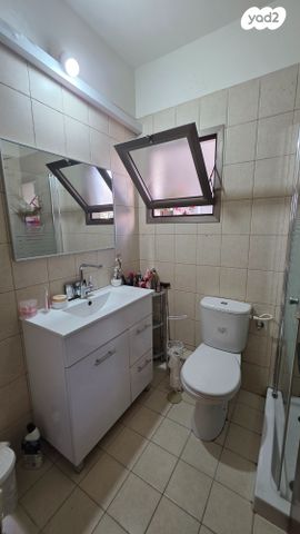 דירה, יבנה, קרית יערים, רמת השרון