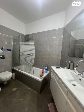 דירה, מיכאל הנגבי, רמות הרכס, באר שבע