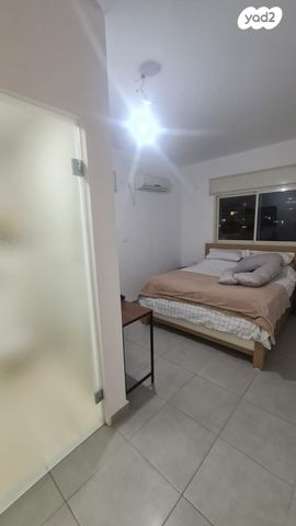 גג/ פנטהאוז, הרצל 26, מרכז העיר, קרית אתא