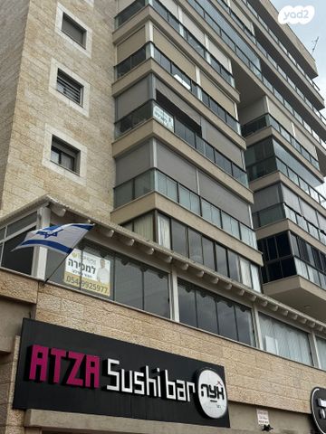 דירה, עוזי חיטמן, הכרם ג', עכו