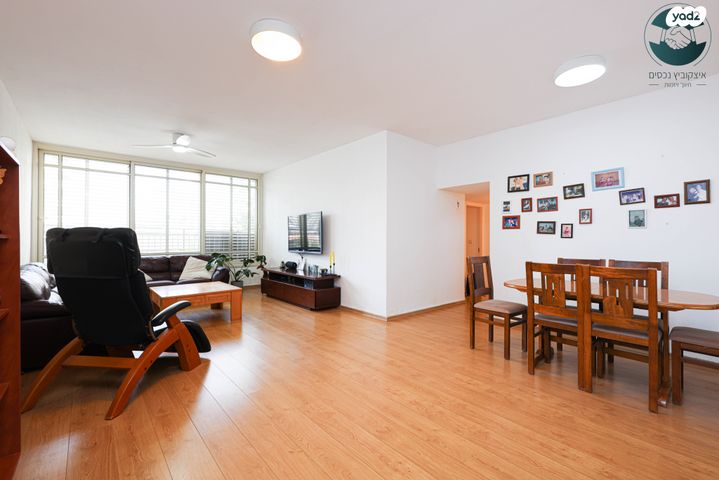 דירה, הוד השרון