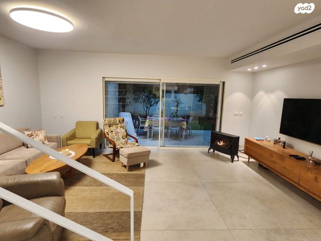 בית פרטי/ קוטג', נעורים, ראשון לציון