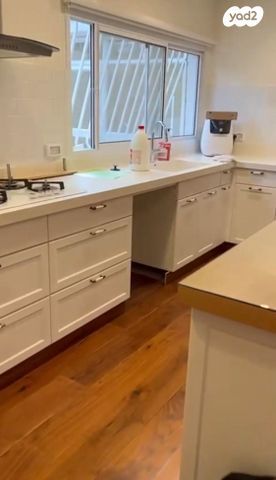 דירת גן, מרכז, הרצליה