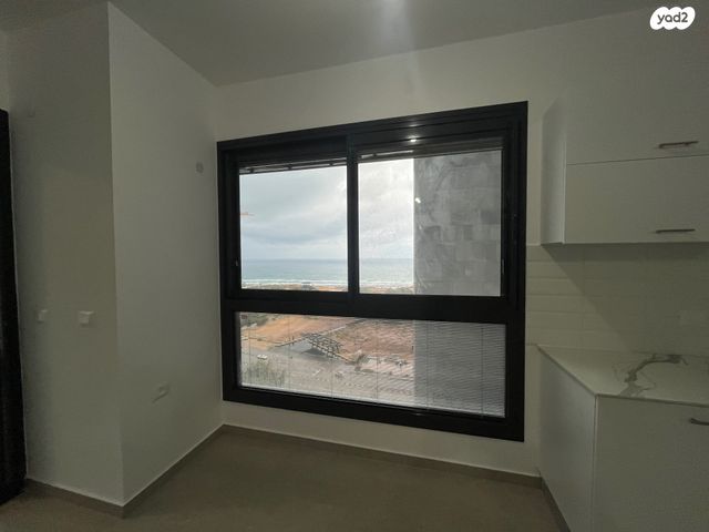 דירה, נעמי שמר, דרום חדש, פארק הים, בת ים