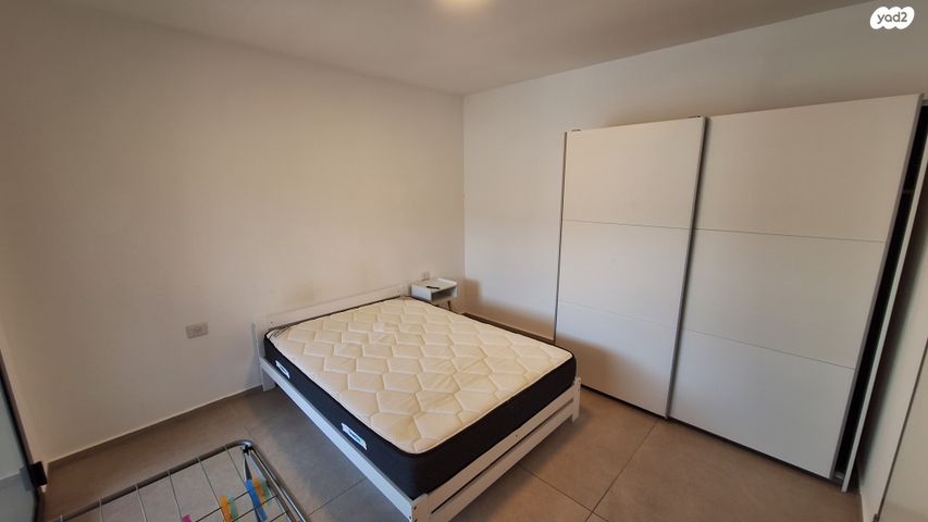 דירה, עין דור, שער פלמר, תחנת רכבת השמונה, חיפה