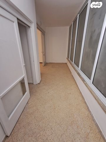 דירה, יהושע חנקין, מרכז, קרית עבודה, חולון