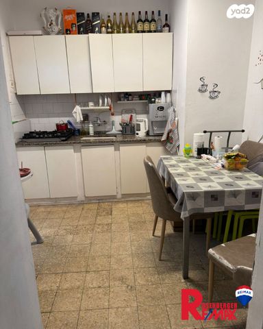 דירה, יחזקאל דנין 5, לב העיר, בת ים