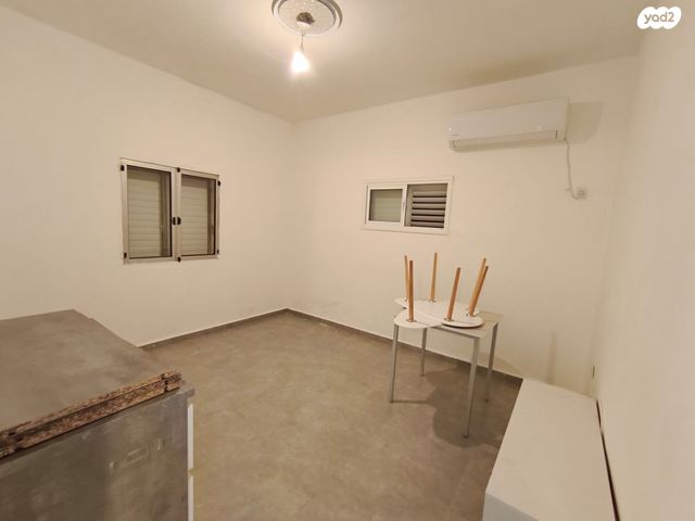 דירה, רמב"ם 24, הגבול רוטשילד, בת ים