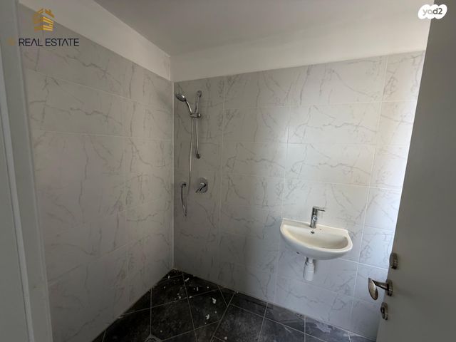 דירה, המגרסה, מבשרת ציון