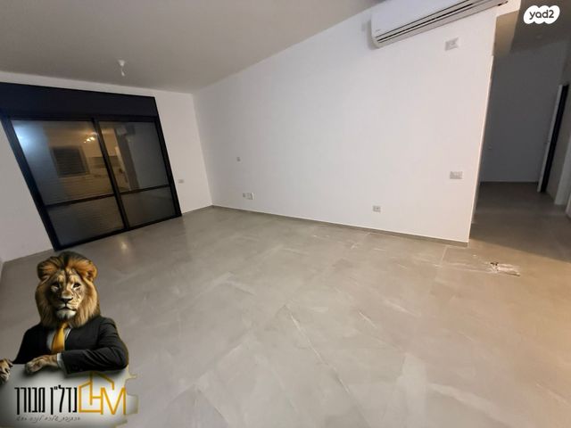 דירת גן, יהדות איטליה, רמת יורם, נתיבות