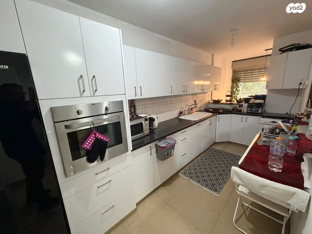 דירה, שברץ, רעננה