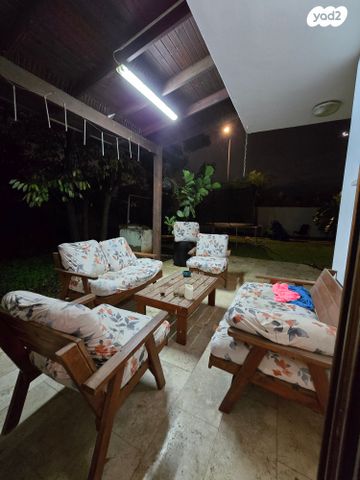 בית פרטי/ קוטג', נופך