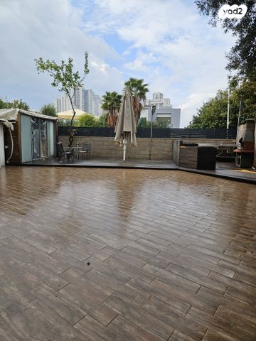 דירת גן, אגמים, נתניה