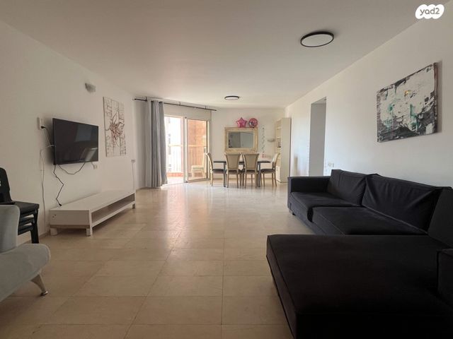 דירה, אבני חן, אילת