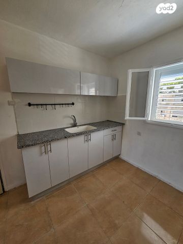 דירה, שדרות דגניה 10, קרית חיים מערבית, חיפה