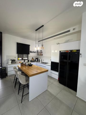 דירה, קטיף, נתיבות מערב, נתיבות