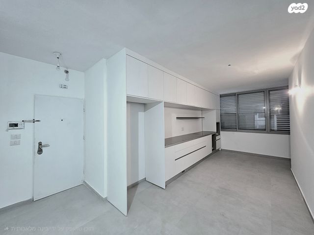 דירה, הרצוג, מרכז דרום, רעננה