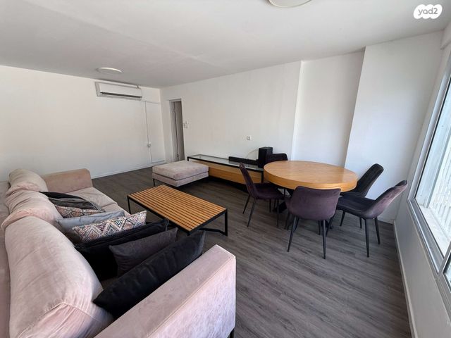 דירת גן, הפלוגות, קרית חיים מזרחית, חיפה