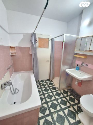 דירה, פרופס, נווה רם, שיכון מזרחי, רמת גן