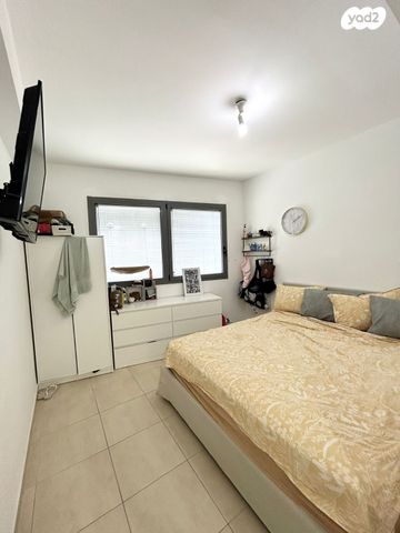 דירה, ביאליק 78, שכונת גפן, רמת גן