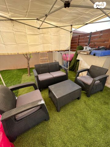 דירה, הר המור, ראש העין