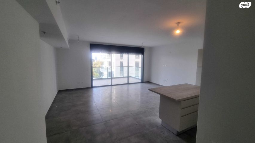 דירה, הר מירון, נווה ישראל, הרצליה