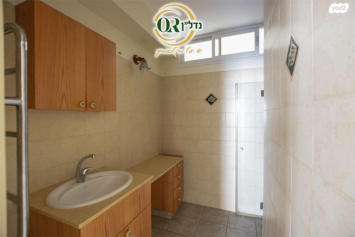 גג/ פנטהאוז, אלון, רמת השרון