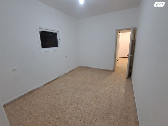 דירה, יהושע חנקין, מרכז, קרית עבודה, חולון