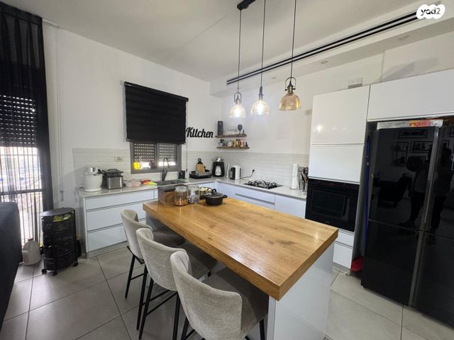 דירה, קטיף, נתיבות מערב, נתיבות