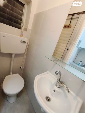 דירה, רמב"ם 24, הגבול רוטשילד, בת ים