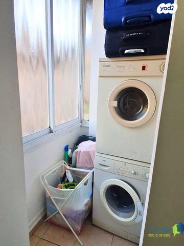 דירה, משה שרת, שכונת בן גוריון, מרכז העיר ג', רמת גן