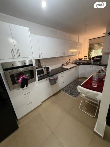 דירה, שברץ, רעננה