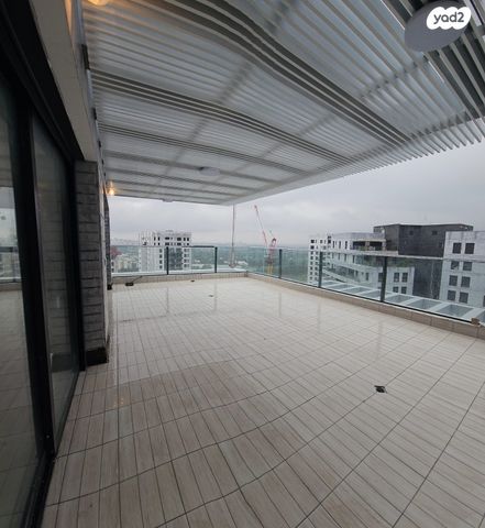 גג/ פנטהאוז, יונה וולך, גרין פארק החדשה, הוד השרון