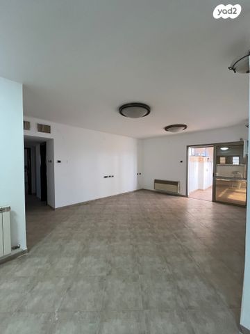 גג/ פנטהאוז, באר שבע