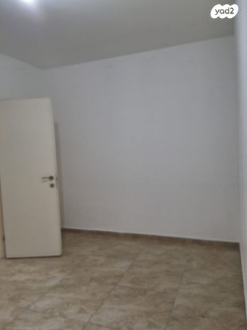 דירת גן, הרב ישראל גרוסמן, רמת אברהם, בית שמש