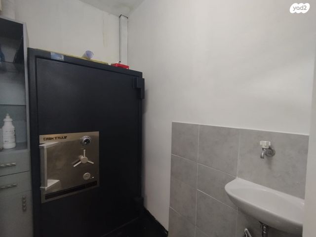 חנויות/ שטח מסחרי, המלך ג'ורג', מרכז העיר, ירושלים