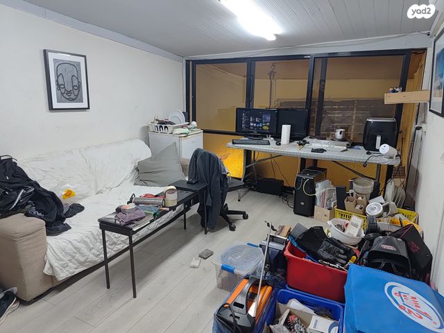 סטודיו, דרך שלמה 42, תל אביב יפו