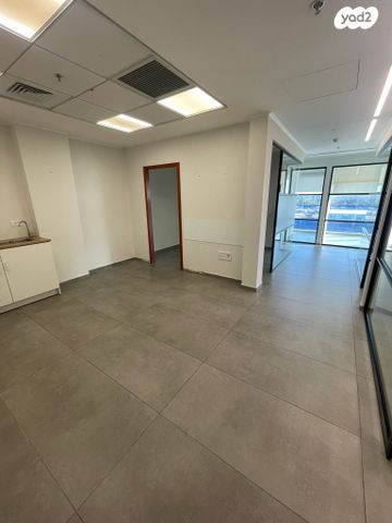 משרדים, מפי 5, אזור תעשיה ספיר, נתניה