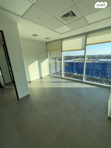 משרדים, מפי 5, אזור תעשיה ספיר, נתניה