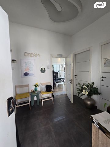 סטודיו, קרית ביאליק