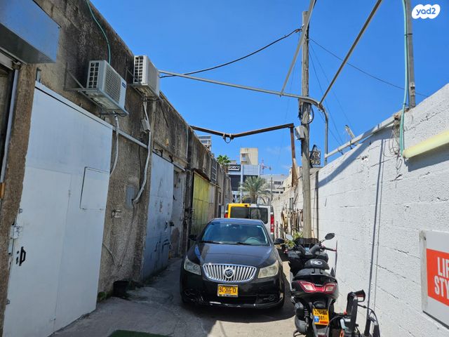 מבני תעשיה, מב"ת מערב, אזור תעשייה חדש, ראשון לציון