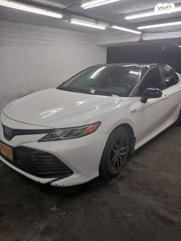 טויוטה קאמרי