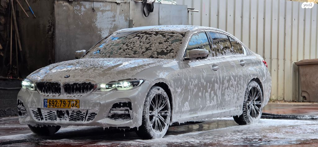 מודעת רכב ב מ וו סדרה 3