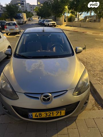 מודעת רכב מאזדה 2
