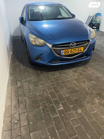 מודעת רכב מאזדה 2