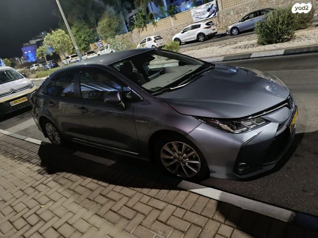 מודעת רכב טויוטה קורולה
