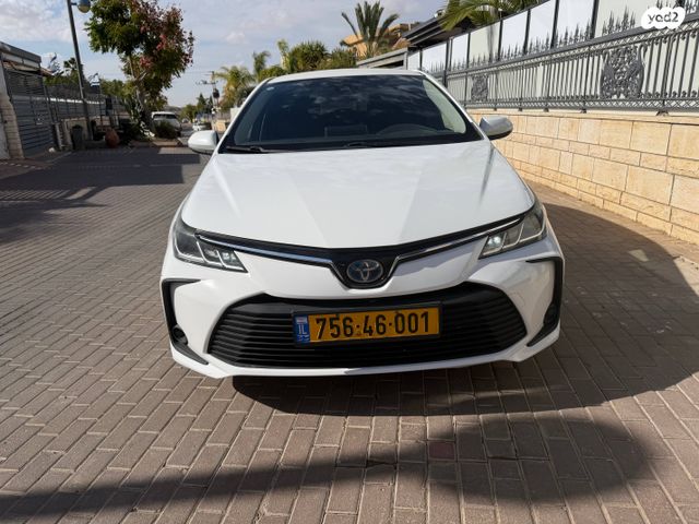 טויוטה קורולה