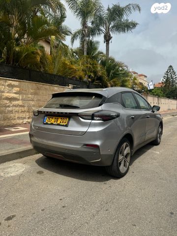 ג׳ילי Geometry C